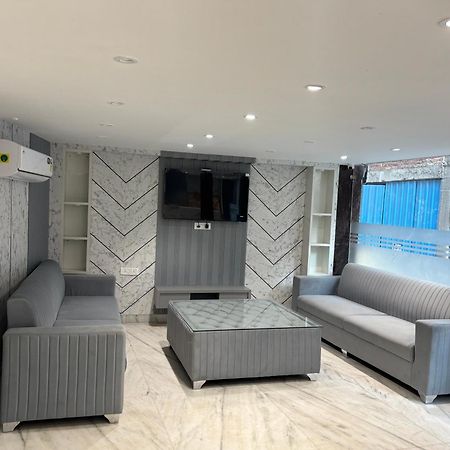 Hotel C G International 2 Minuit Walkable New Delhi Railway Station & Connaught Palace Nowe Delhi Zewnętrze zdjęcie