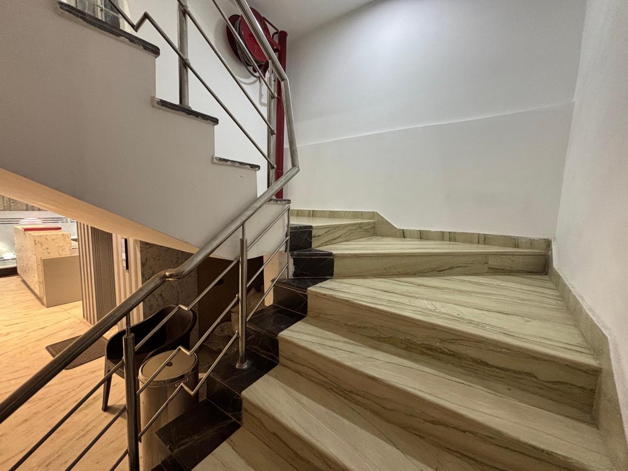 Hotel C G International 2 Minuit Walkable New Delhi Railway Station & Connaught Palace Nowe Delhi Zewnętrze zdjęcie