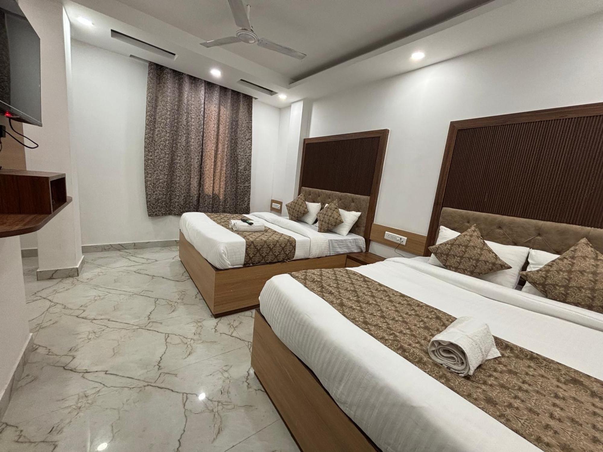 Hotel C G International 2 Minuit Walkable New Delhi Railway Station & Connaught Palace Nowe Delhi Zewnętrze zdjęcie