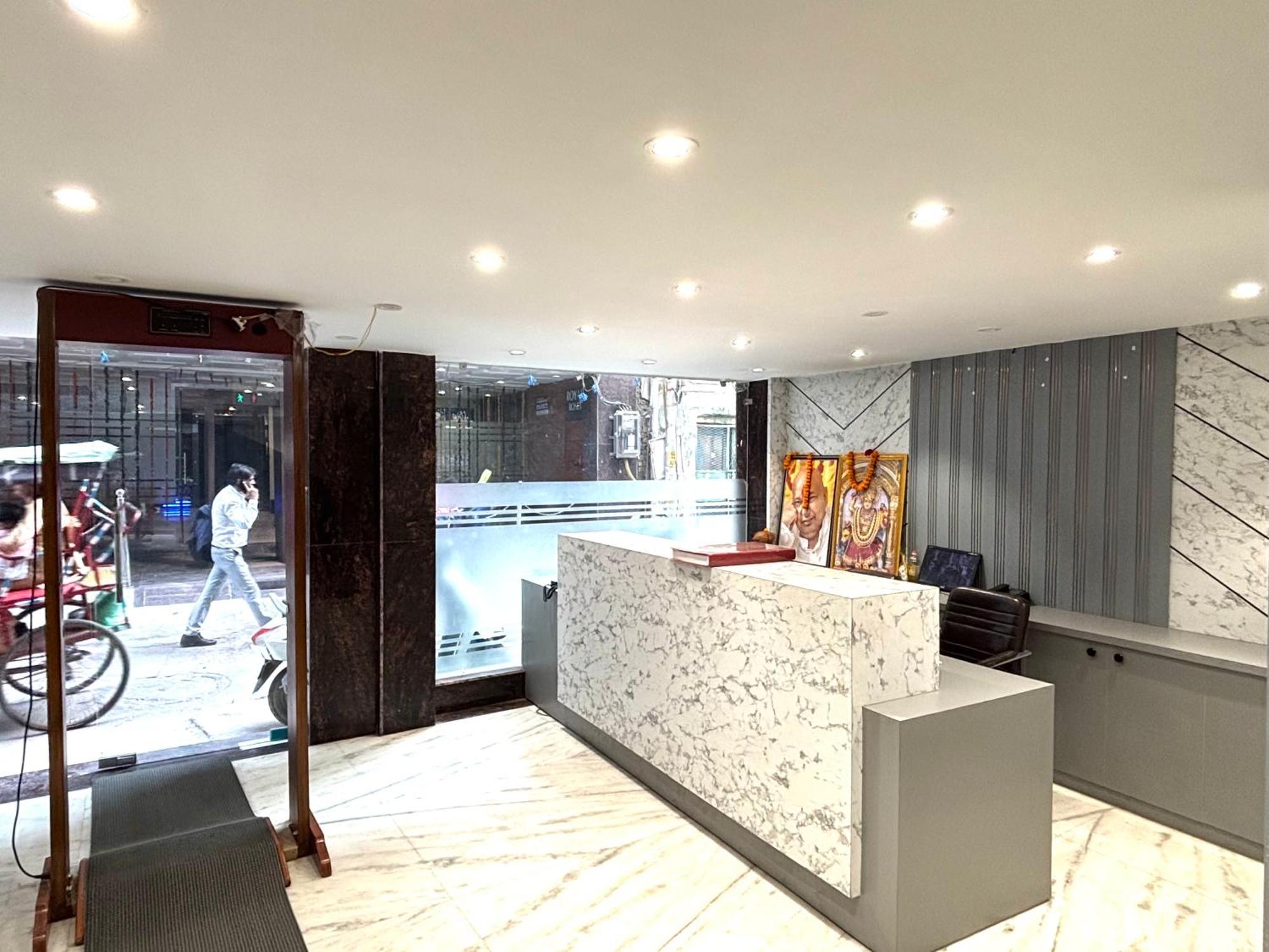 Hotel C G International 2 Minuit Walkable New Delhi Railway Station & Connaught Palace Nowe Delhi Zewnętrze zdjęcie